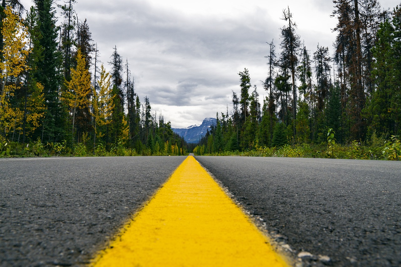 highway-5314645_1280
